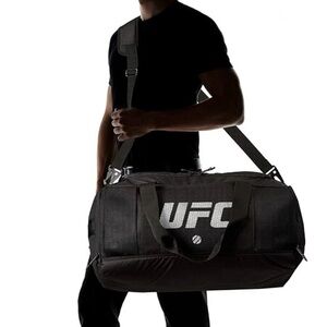 The Authentic Reebok UFC Duffle Bag Black
New no tag! Never used!